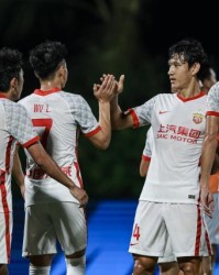 开云官网-【中超】东亚帮发威武磊8场8球 深圳队0比3不敌海港